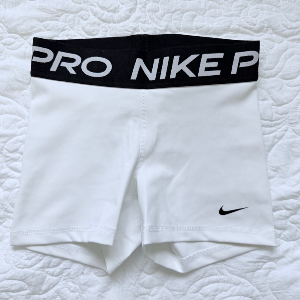 Nike Pro Dri-FIT White Shorts